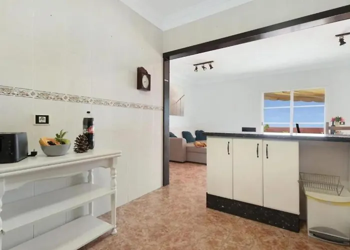 Beatifull Apto Meerblick Playa Jardin Wiffi By Interhome Puerto de la Cruz (Tenerife)
